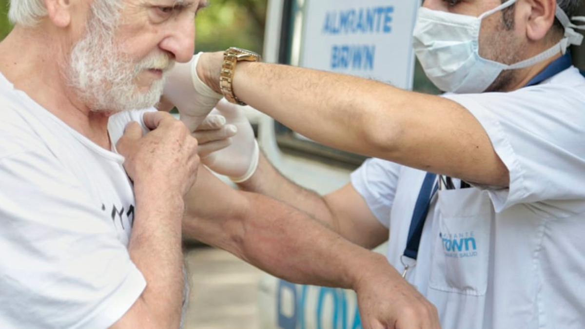 Antigripal, donde se vacunan los mayores de 65 en Rosario?