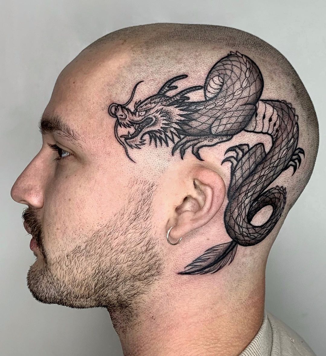 tatuaje en cabeza
