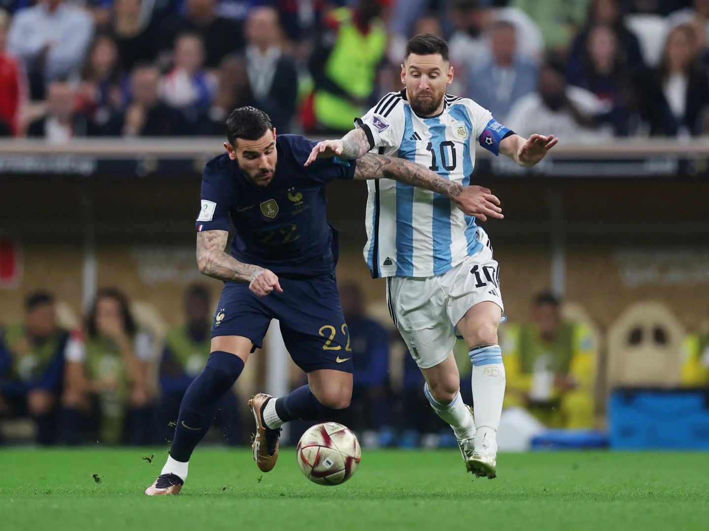 messi jugando contra francia