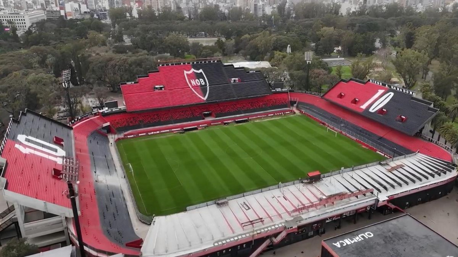 Vista aérea del estadio Coloso Marcelo Bielsa de Newell's en el Parque de la Independencia de Rosario