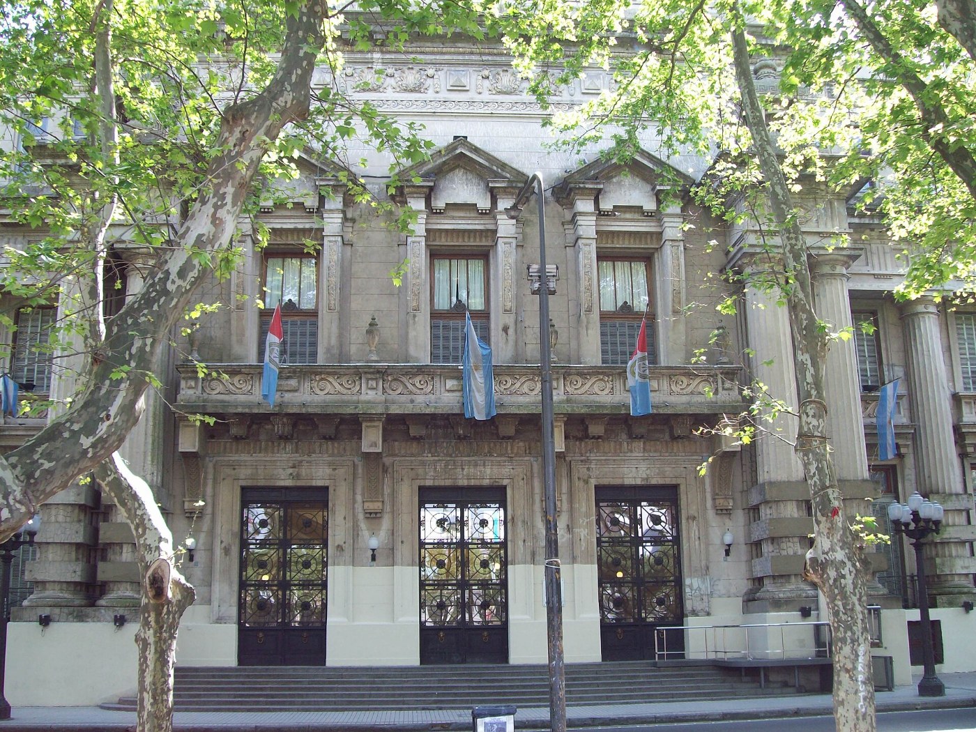 Frente del ex Palacio de Justicia de Rosario