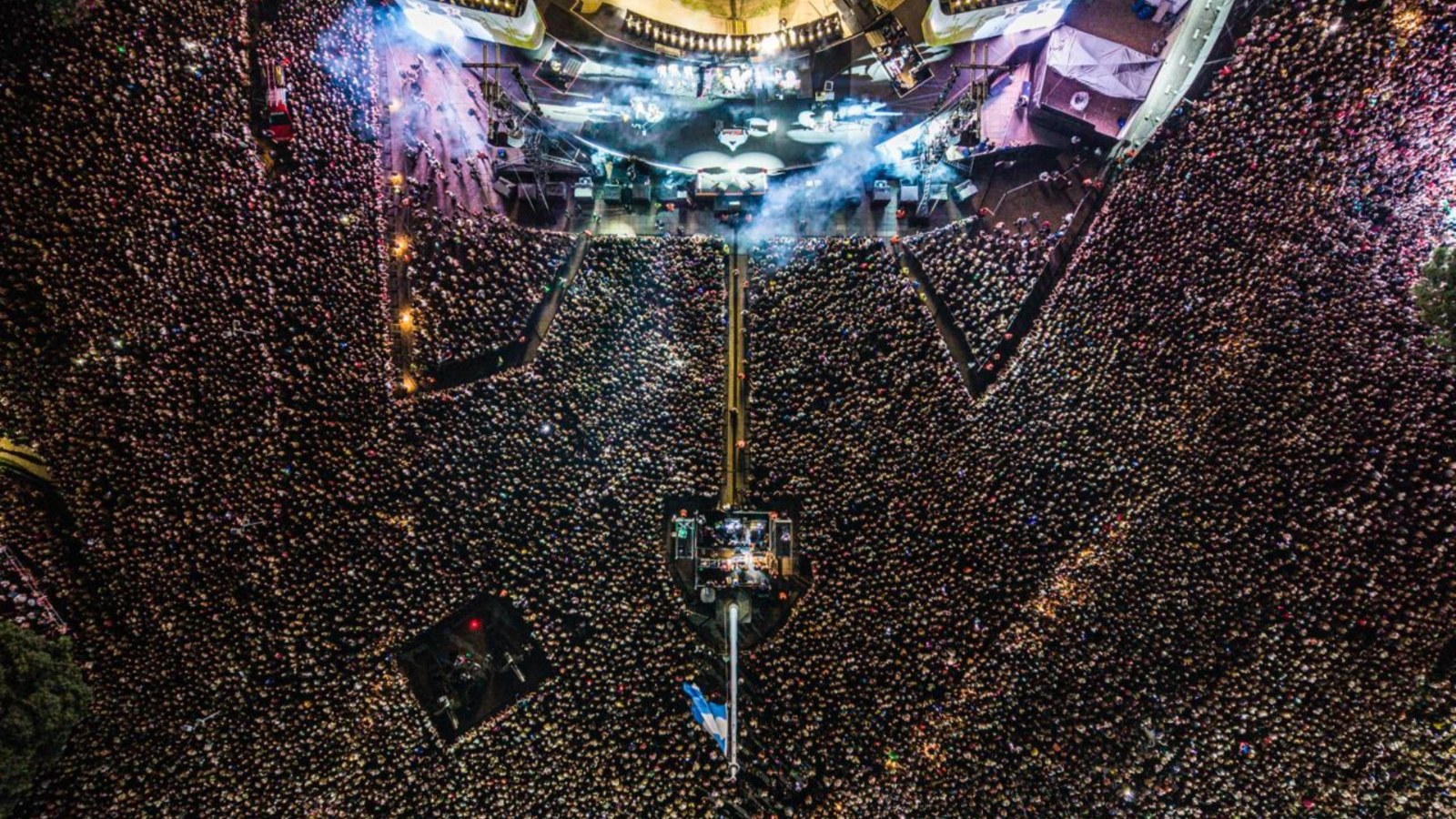 Recital gratuito de Fito Páez frente al Monumento Nacional a la Bandera, en Rosario