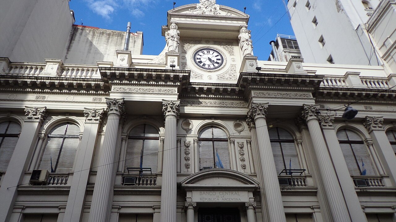 Fachada del Banco Central de la República Argentina