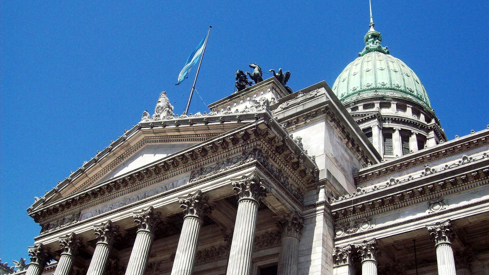 Frente superior del Congreso de la Nación con su cúpula
