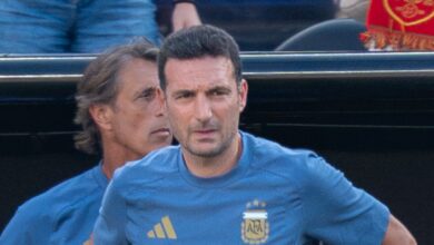 Lionel Scaloni, entrenador de la Selección Argentina, con la camiseta del equipo durante la final del Mundial 2026